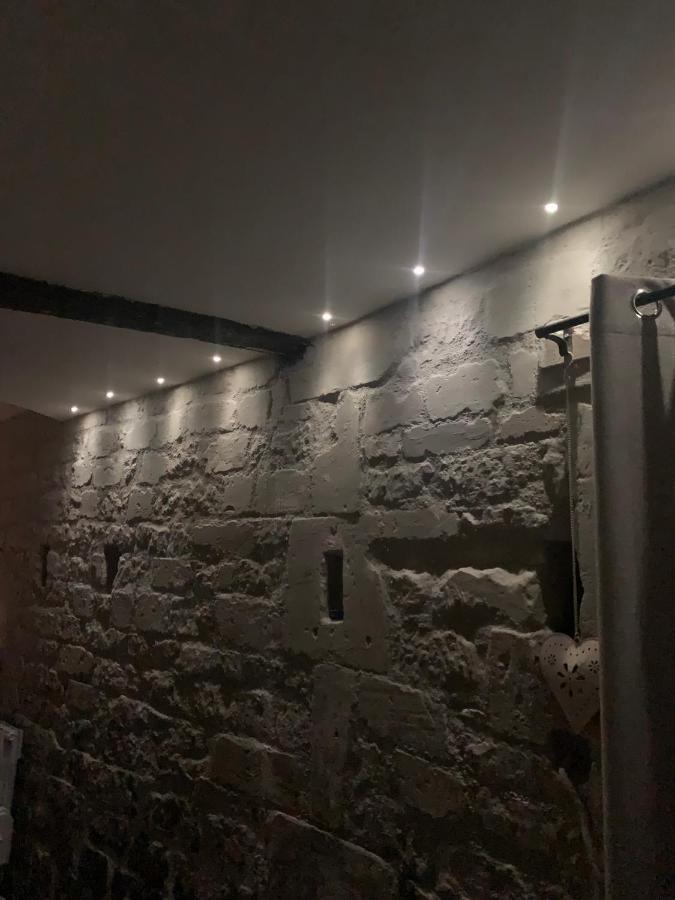 Saint-Meme-les-Carrieres Suite Familiale- Deux Chambres מראה חיצוני תמונה