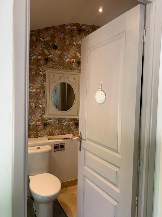 Saint-Meme-les-Carrieres Suite Familiale- Deux Chambres מראה חיצוני תמונה