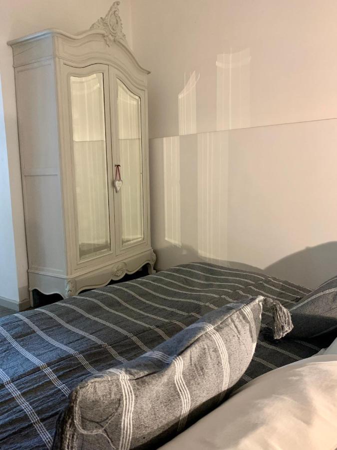Saint-Meme-les-Carrieres Suite Familiale- Deux Chambres מראה חיצוני תמונה