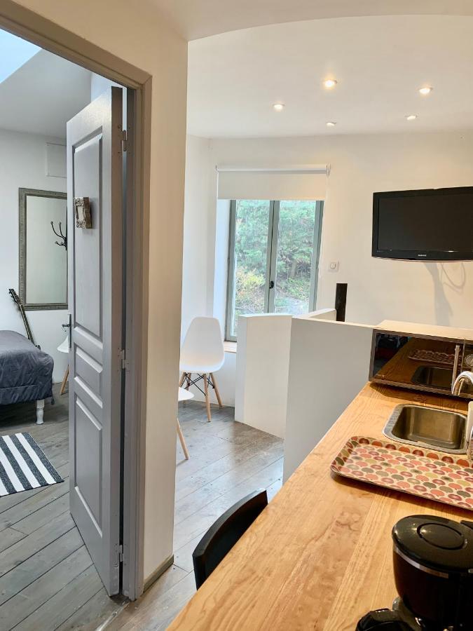 Saint-Meme-les-Carrieres Suite Familiale- Deux Chambres מראה חיצוני תמונה